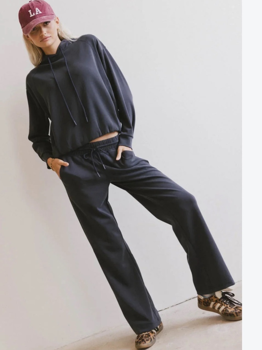 Women's  Blue Wide-Leg Jogger Pants  and hooded  bubble sweatshirt Casual Comfor